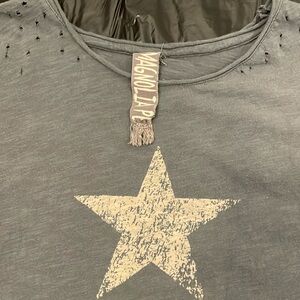 Magnolia Pearl Preston Joseph Tee in Ozzy